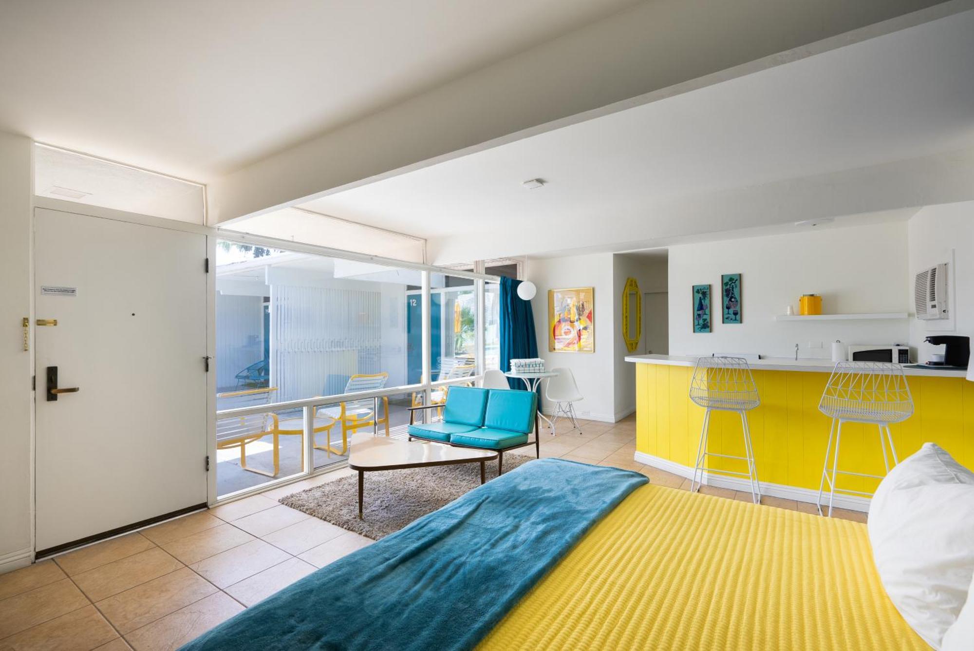 Monkey Tree Hotel By Avantstay Stylish Hotel In Palm Springs W Pool Экстерьер фото