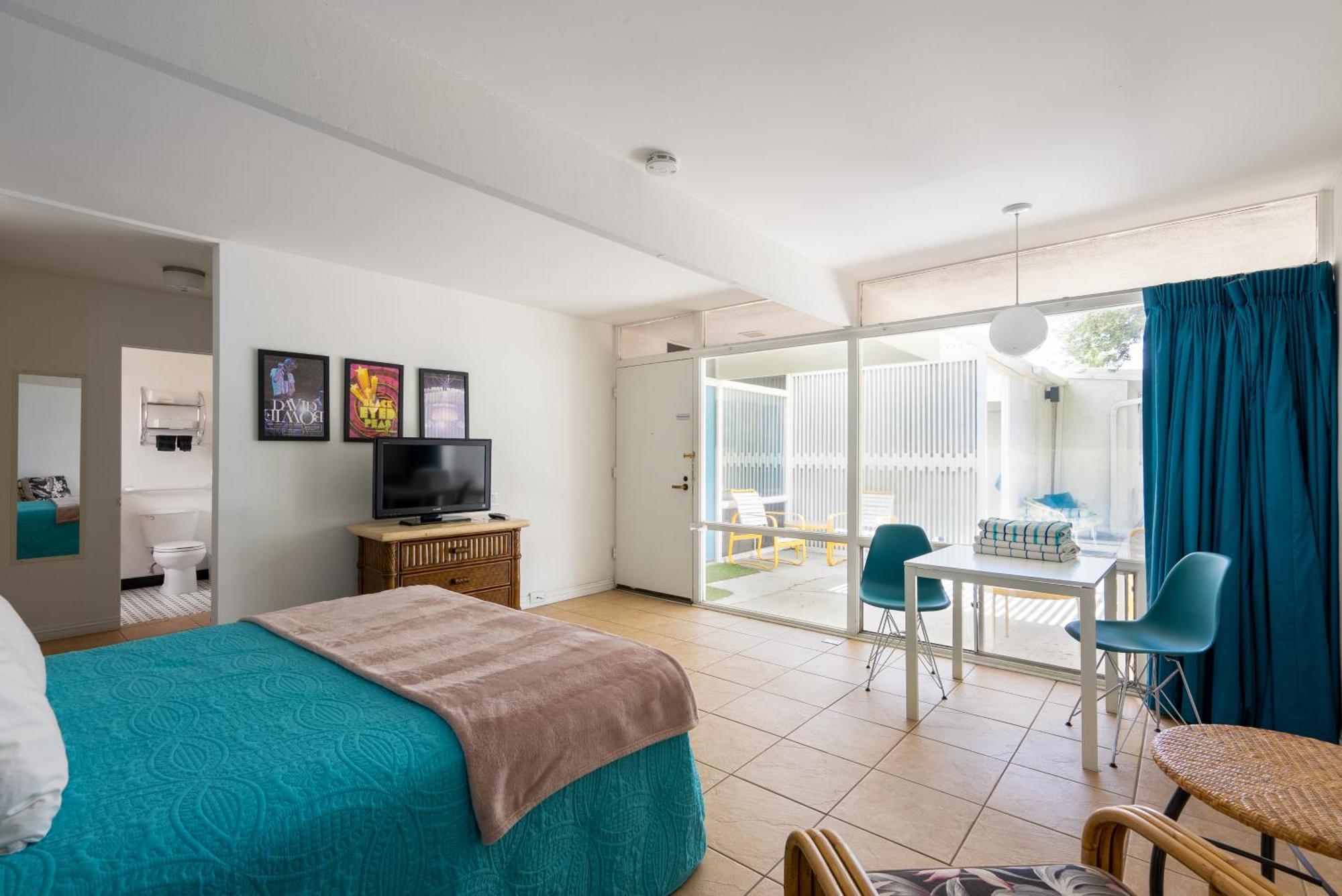 Monkey Tree Hotel By Avantstay Stylish Hotel In Palm Springs W Pool Экстерьер фото