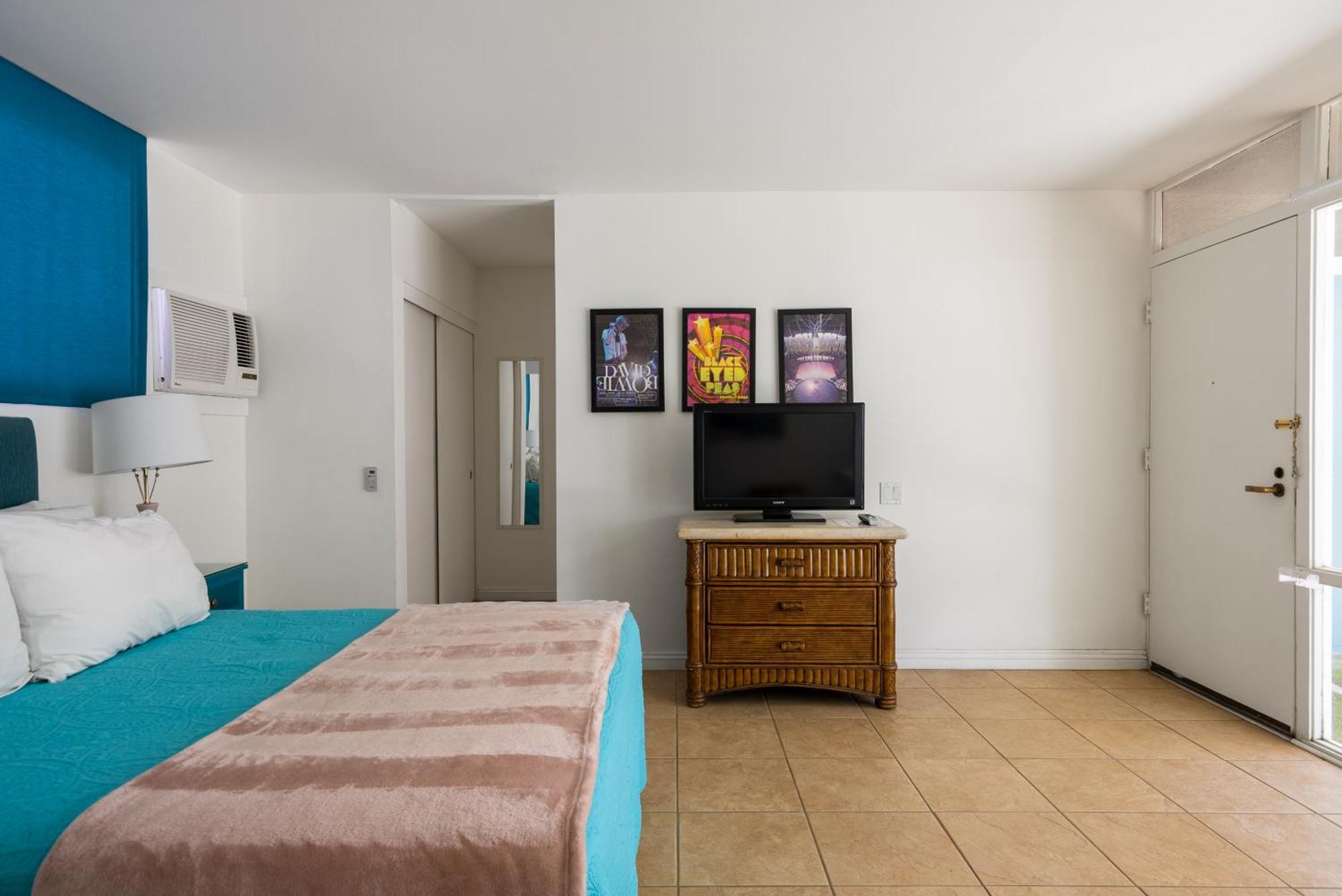 Monkey Tree Hotel By Avantstay Stylish Hotel In Palm Springs W Pool Экстерьер фото