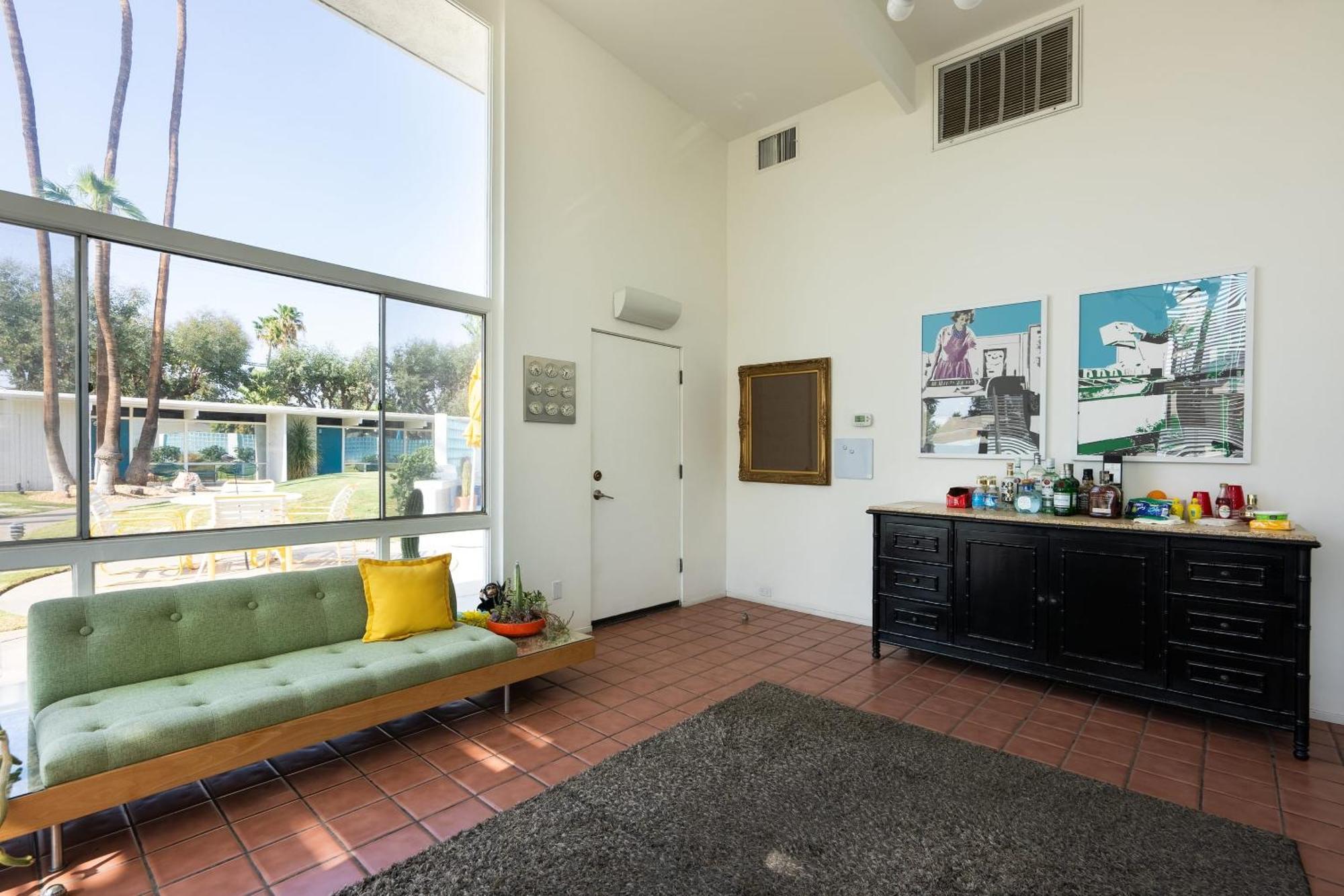 Monkey Tree Hotel By Avantstay Stylish Hotel In Palm Springs W Pool Экстерьер фото