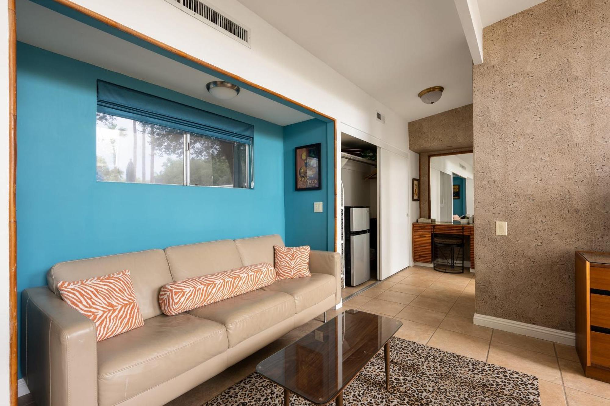 Monkey Tree Hotel By Avantstay Stylish Hotel In Palm Springs W Pool Экстерьер фото