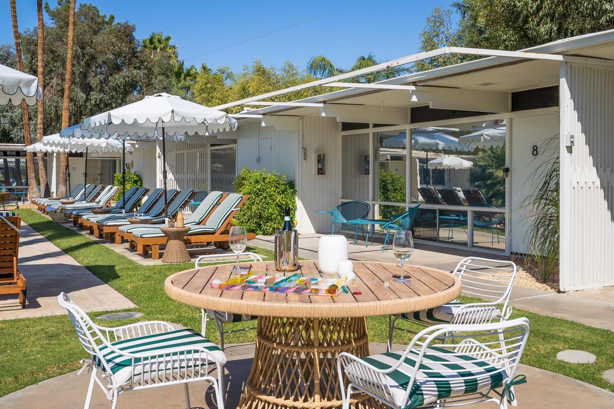 Monkey Tree Hotel By Avantstay Stylish Hotel In Palm Springs W Pool Экстерьер фото